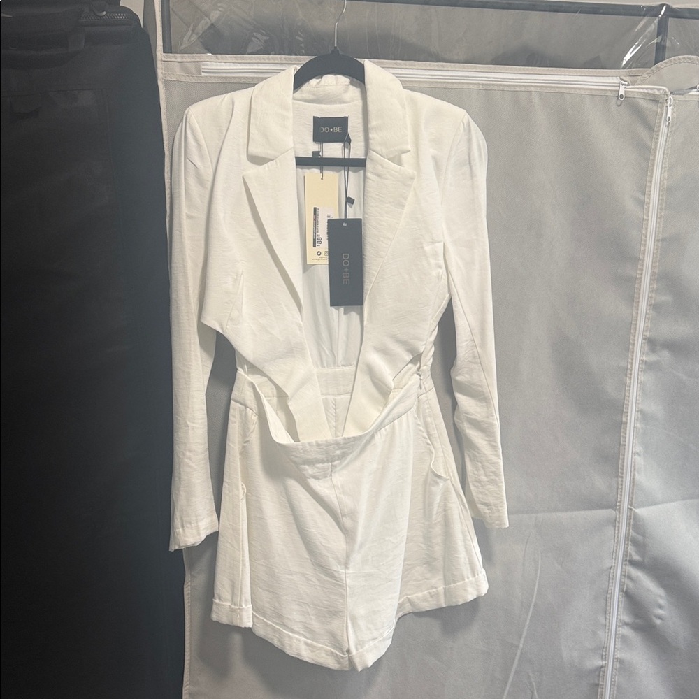 DO+BE White Women's Blazer